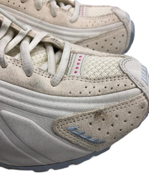 NIKE（ナイキ）NIKE (ナイキ) SHOX R4 SE/NIKE ホワイト サイズ:24.5の古着・服飾アイテム