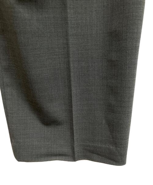 Whim Gazette（ウィムガゼット）Whim Gazette (ウィムガゼット) ワイドタックパンツ グレー サイズ:36の古着・服飾アイテム