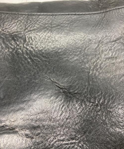 SLOW（スロウ）SLOW (スロウ) レザーショルダーバッグ ブラックの古着・服飾アイテム