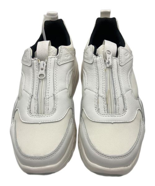 UGG（アグ）UGG (アグ) ZIP GORE-TEX スニーカー/UGG ホワイト サイズ:27の古着・服飾アイテム