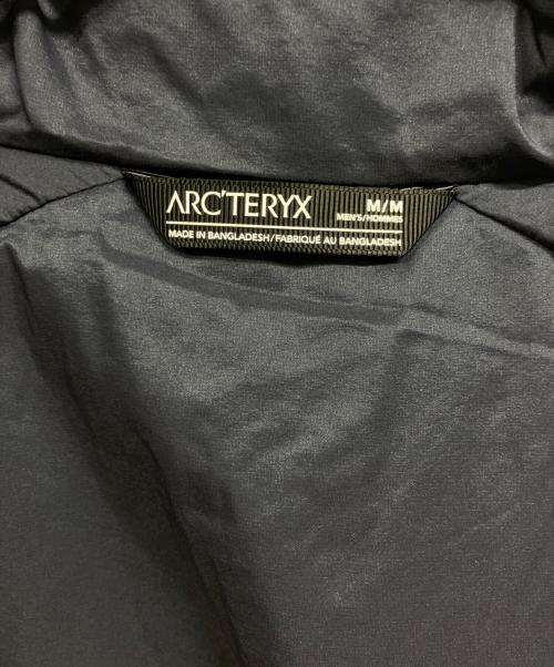 ARC'TERYX（アークテリクス）ARC'TERYX (アークテリクス) Atom Hoody ネイビー サイズ:M 未使用品の古着・服飾アイテム