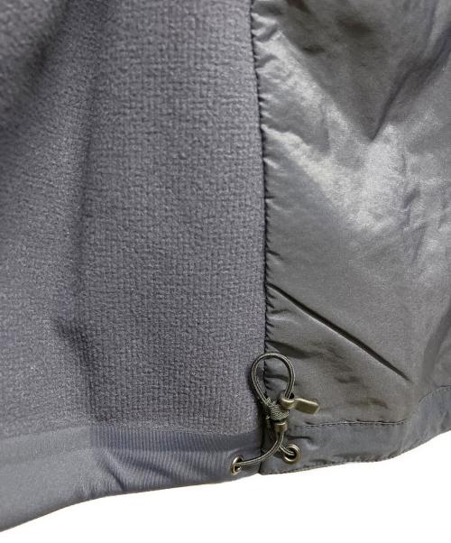 ARC'TERYX（アークテリクス）ARC'TERYX (アークテリクス) Atom Hoody ネイビー サイズ:M 未使用品の古着・服飾アイテム