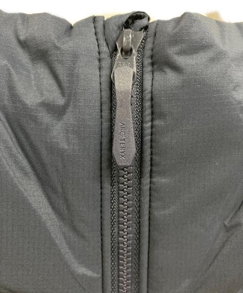 ARC'TERYX（アークテリクス）ARC'TERYX (アークテリクス) Atom Hoody ネイビー サイズ:M 未使用品の古着・服飾アイテム