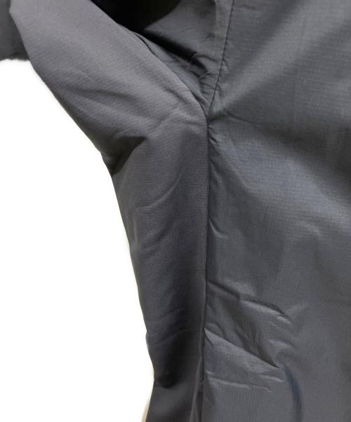 ARC'TERYX（アークテリクス）ARC'TERYX (アークテリクス) Atom Hoody ネイビー サイズ:M 未使用品の古着・服飾アイテム