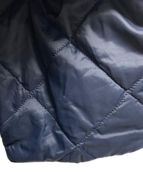 Barbour（バブアー）Barbour (バブアー) house of hackney (ハウス オブ ハックニー) コラボリバーシブルキルティングジャケット ネイビー×ブルー サイズ:38の古着・服飾アイテム