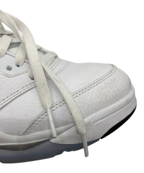 NIKE（ナイキ）NIKE (ナイキ) Air Jordan 5 Retro ホワイト・グレー サイズ:US9の古着・服飾アイテム