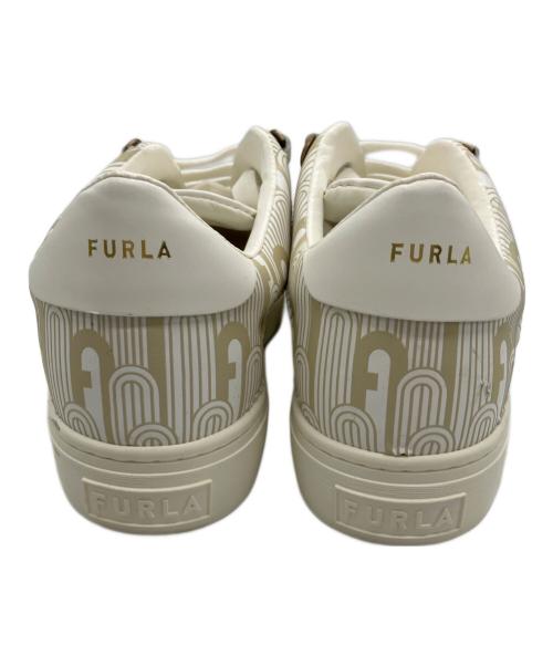 FURLA（フルラ）FURLA (フルラ) ローカットスニーカー ホワイト サイズ:US7の古着・服飾アイテム