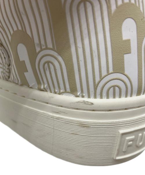 FURLA（フルラ）FURLA (フルラ) ローカットスニーカー ホワイト サイズ:US7の古着・服飾アイテム