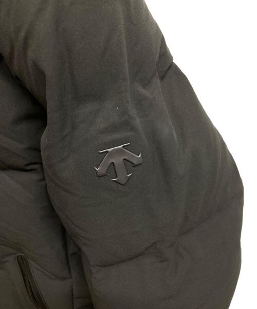DESCENTE ALLTERRAIN（デザイント オルテライン）DESCENTE ALLTERRAIN (デザイント オルテライン) ANCHOR MIZUSAWA DOWN JACKET ブラック サイズ:Lの古着・服飾アイテム