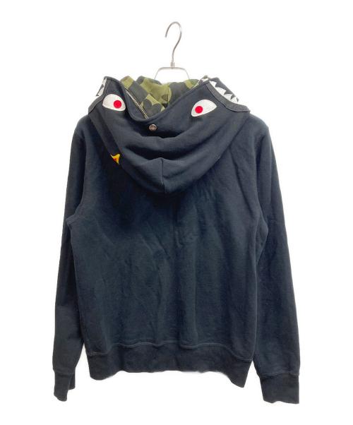 A BATHING APE（アベイシングエイプ）A BATHING APE (アベイシングエイプ) シャーク フルジップ フーディ ブラック サイズ:Mの古着・服飾アイテム