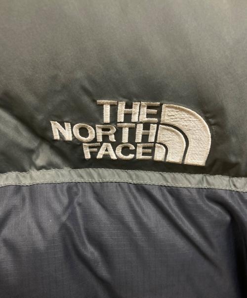 THE NORTH FACE（ザ ノース フェイス）THE NORTH FACE (ザ ノース フェイス) ヌプシジャケット ブラック×カーキ サイズ:Mの古着・服飾アイテム