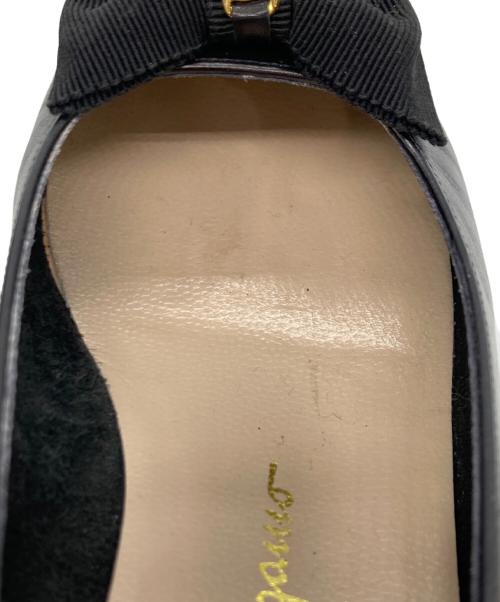 Salvatore Ferragamo（サルヴァトーレ フェラガモ）Salvatore Ferragamo (サルヴァトーレ フェラガモ) パンプス/	Salvatore Ferragamo ブラック サイズ:7の古着・服飾アイテム