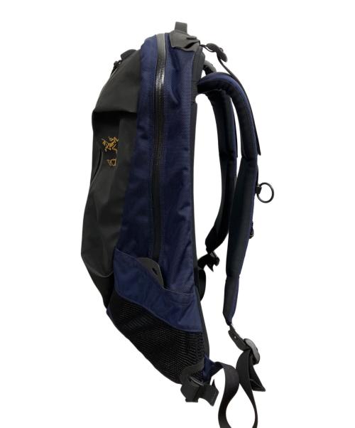 ARC'TERYX（アークテリクス）ARC'TERYX (アークテリクス) BEAMS (ビームス) 別注ARRO22 リュック/ARC'TERYX/BEAMS ネイビーの古着・服飾アイテム