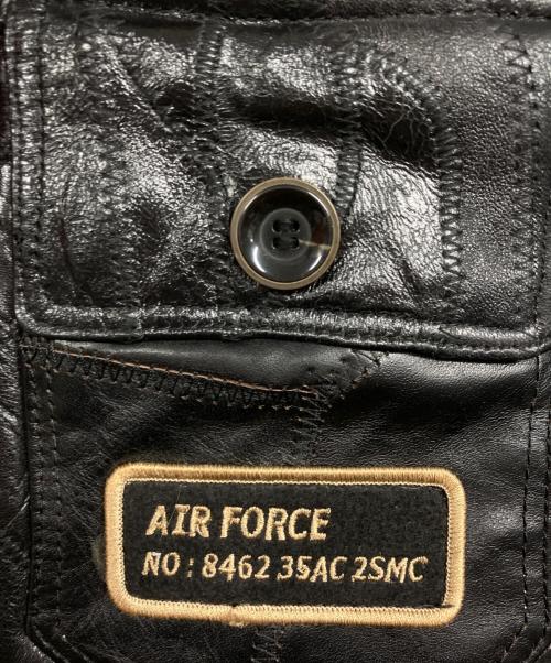 AVIREX（アヴィレックス）AVIREX (アヴィレックス) レザーボディバッグ ブラックの古着・服飾アイテム