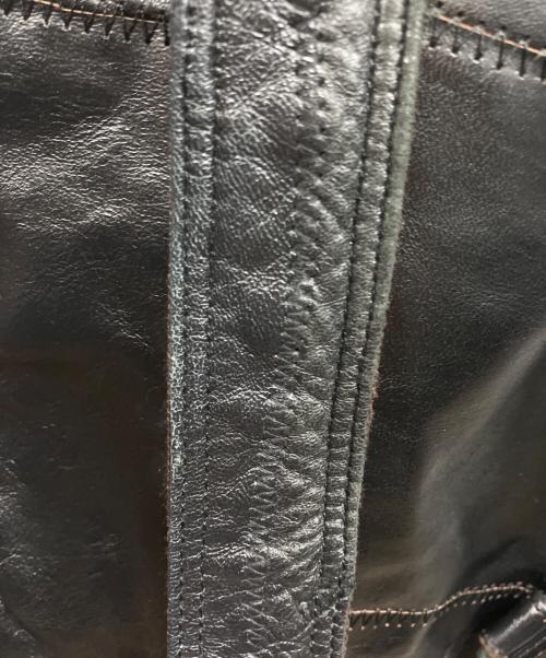 AVIREX（アヴィレックス）AVIREX (アヴィレックス) レザーボディバッグ ブラックの古着・服飾アイテム