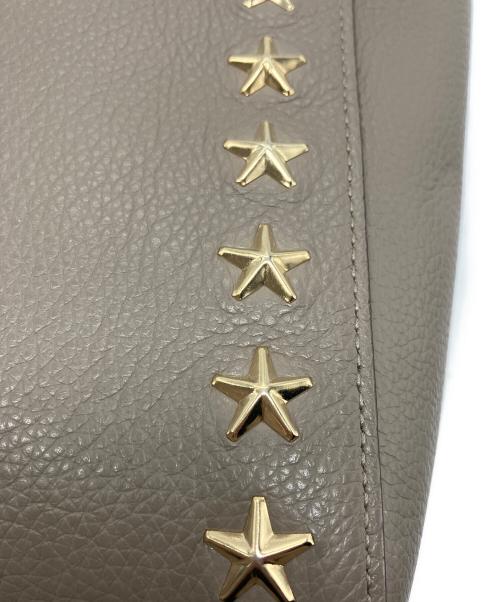 JIMMY CHOO（ジミーチュウ）JIMMY CHOO (ジミーチュウ) ペガシ スタッズ2WAYバッグ グレージュの古着・服飾アイテム
