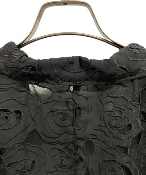 MAISON SPECIAL（メゾンスペシャル）MAISON SPECIAL (メゾンスペシャル) Flower Sheer Half-Sleeve Jacket/MAISON SPECIAL ブラック サイズ:Free 未使用品の古着・服飾アイテム