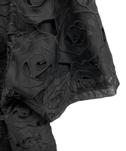 MAISON SPECIAL（メゾンスペシャル）MAISON SPECIAL (メゾンスペシャル) Flower Sheer Half-Sleeve Jacket/MAISON SPECIAL ブラック サイズ:Free 未使用品の古着・服飾アイテム