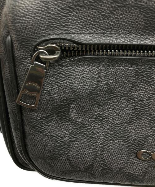 COACH（コーチ）COACH (コーチ) エリアス クロスボディ・シグネチャー キャンバス ブラックの古着・服飾アイテム