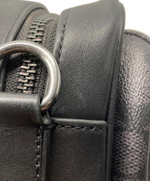 COACH（コーチ）COACH (コーチ) エリアス クロスボディ・シグネチャー キャンバス ブラックの古着・服飾アイテム