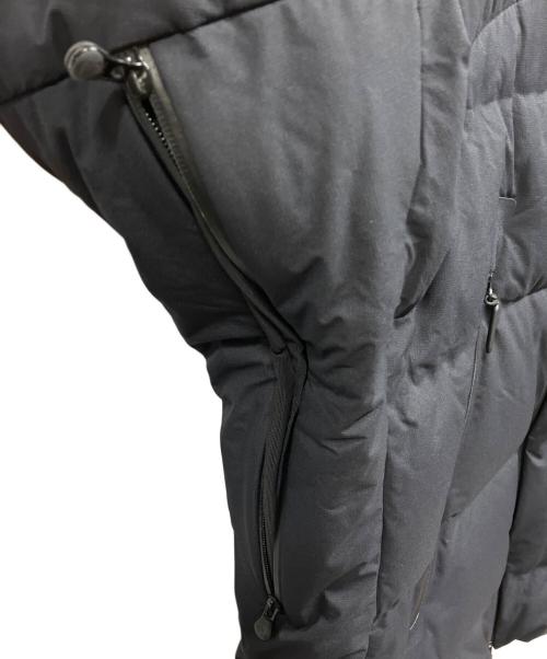 DESCENTE ALLTERRAIN（デザイント オルテライン）DESCENTE ALLTERRAIN (デザイント オルテライン) MIZUSAWA DOWN JACKET GORE-TEX AMBIT ブラック サイズ:Lの古着・服飾アイテム