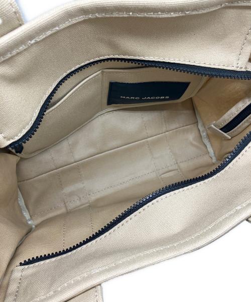 MARC JACOBS（マークジェイコブス）MARC JACOBS (マークジェイコブス) ザ キャンバス トート バッグ ミディアム ベージュ 未使用品の古着・服飾アイテム