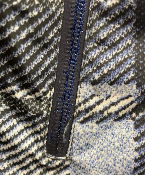 FENDI（フェンディ）FENDI (フェンディ) リバーシブルダウンジャケット ブルー サイズ:44の古着・服飾アイテム
