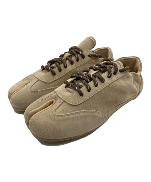 6cRAyon（シックスクレヨン）6CRAYON (シックスクレヨン) THIN-SOLE TABI SNEAKERS ベージュ サイズ:US6.5の古着・服飾アイテム