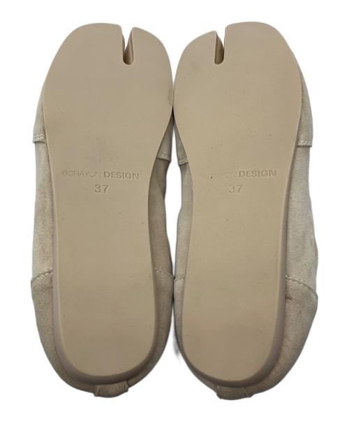 6cRAyon（シックスクレヨン）6CRAYON (シックスクレヨン) THIN-SOLE TABI SNEAKERS ベージュ サイズ:US6.5の古着・服飾アイテム