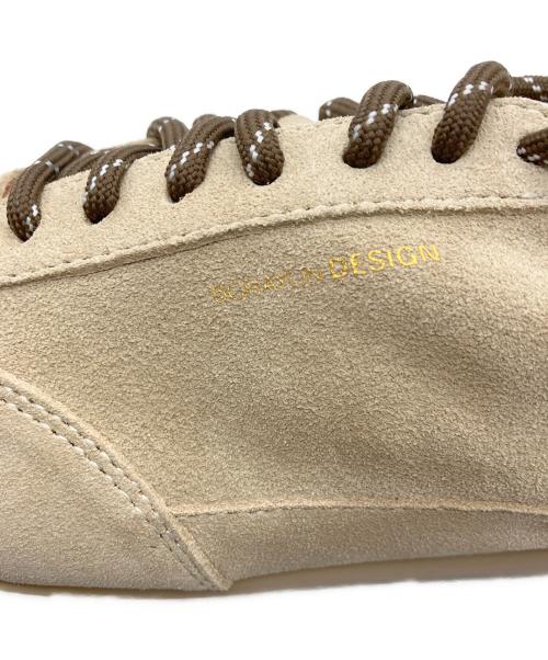 6cRAyon（シックスクレヨン）6CRAYON (シックスクレヨン) THIN-SOLE TABI SNEAKERS ベージュ サイズ:US6.5の古着・服飾アイテム