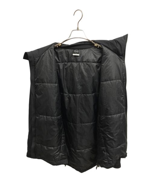 F.C.Real Bristol（エフシーレアルブリストル）F.C.Real Bristol (エフシーレアルブリストル) INSULATION PADDED HOODED JACKET/F.C.Real Bristol ブラック サイズ:Lの古着・服飾アイテム