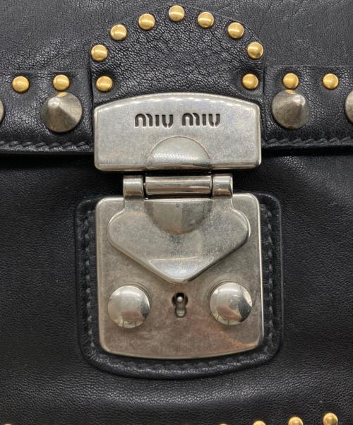 MIU MIU（ミュウミュウ）MIU MIU (ミュウミュウ) マドラス レザー スタッズ ショルダーバッグ/MIU MIU ブラックの古着・服飾アイテム