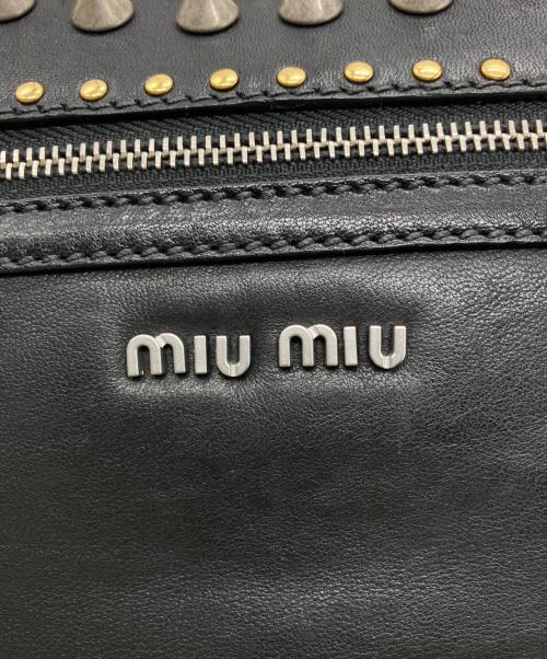 MIU MIU（ミュウミュウ）MIU MIU (ミュウミュウ) マドラス レザー スタッズ ショルダーバッグ/MIU MIU ブラックの古着・服飾アイテム