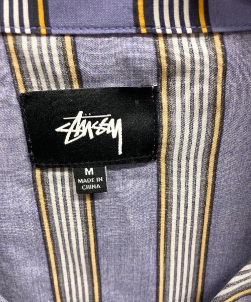 stussy（ステューシー）stussy (ステューシー) マルチストライプシャツ/stussy パープル サイズ:Mの古着・服飾アイテム