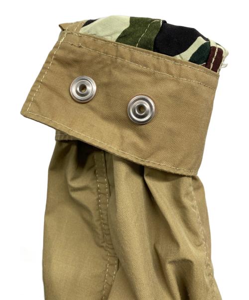 COMME des GARCONS HOMME（コムデギャルソン オム）COMME des GARCONS HOMME (コムデギャルソン オム) 裏地カモ柄コーチジャケット ベージュ サイズ:XSの古着・服飾アイテム