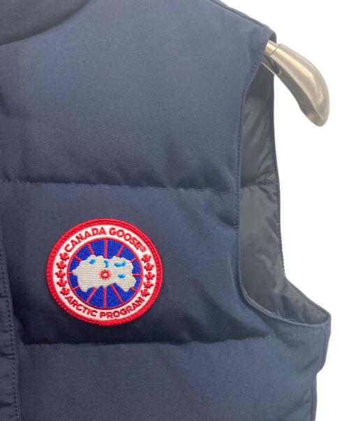 CANADA GOOSE（カナダグース）CANADA GOOSE (カナダグース) FREESTYLE VEST/CANADA GOOSE ネイビー サイズ:XSの古着・服飾アイテム