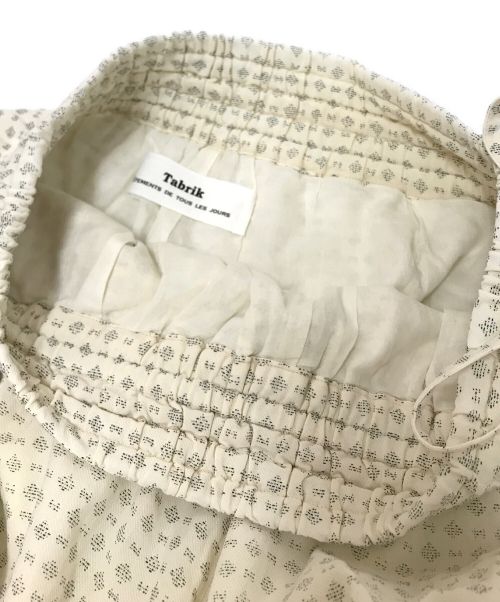 Tabrik（タブリック）Tabrik (タブリック) 植物染めギャザーパンツ アイボリー サイズ:下記参照の古着・服飾アイテム