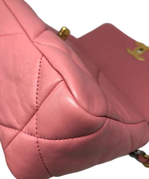 CHANEL（シャネル）CHANEL (シャネル) シャネル19 ココマーク マトラッセ キルティング フラップ チェーンショルダーバッグ ピンクの古着・服飾アイテム