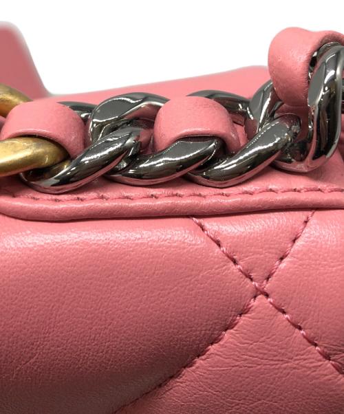 CHANEL（シャネル）CHANEL (シャネル) シャネル19 ココマーク マトラッセ キルティング フラップ チェーンショルダーバッグ ピンクの古着・服飾アイテム