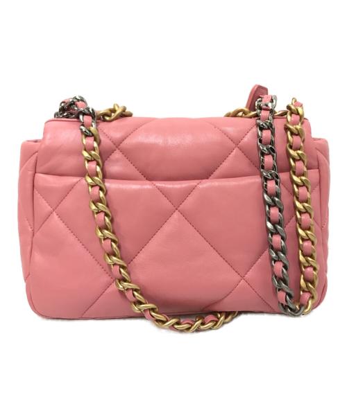 CHANEL（シャネル）CHANEL (シャネル) シャネル19 ココマーク マトラッセ キルティング フラップ チェーンショルダーバッグ ピンクの古着・服飾アイテム