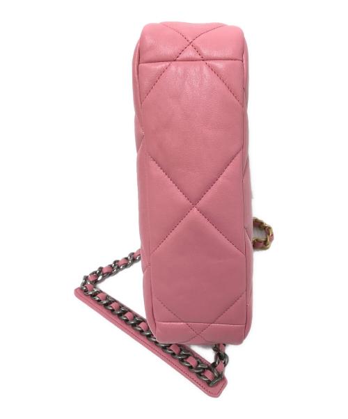 CHANEL（シャネル）CHANEL (シャネル) シャネル19 ココマーク マトラッセ キルティング フラップ チェーンショルダーバッグ ピンクの古着・服飾アイテム