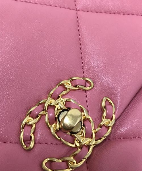 CHANEL（シャネル）CHANEL (シャネル) シャネル19 ココマーク マトラッセ キルティング フラップ チェーンショルダーバッグ ピンクの古着・服飾アイテム