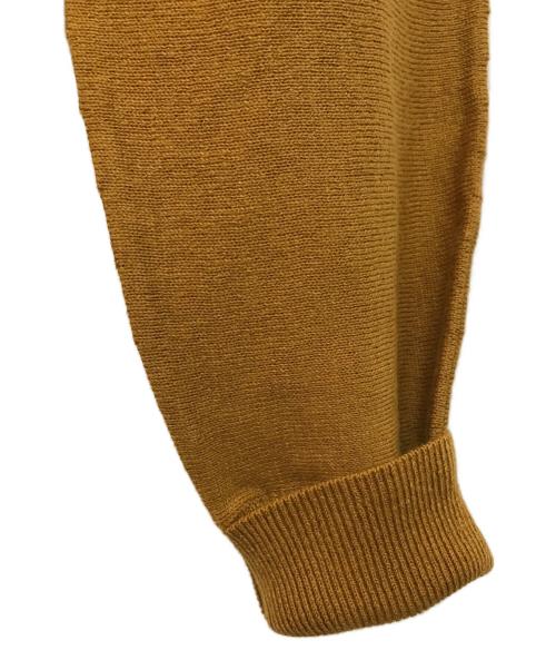 Zero+Maria Cornejo（ゼロ マリア コルネホ）ZERO+MARIA CORNEJO (ゼロ マリア コルネホ) 長袖ニット マスタード サイズ:XS 未使用品の古着・服飾アイテム