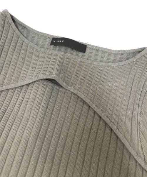 Noble（ノーブル）Noble (ノーブル) デコルテオープンニットワンピース グレー サイズ:36の古着・服飾アイテム