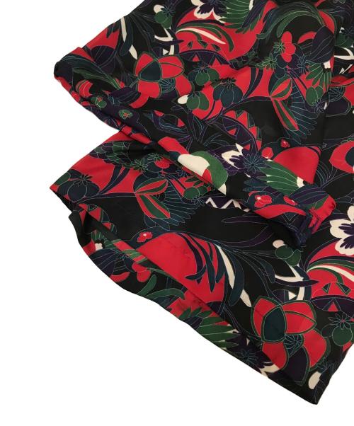 Yohji Yamamoto FEMME（ヨウジヤマモトファム）Yohji Yamamoto FEMME (ヨウジヤマモトファム) ポリグラフィックプリントワイドパンツ レッド×ブラック サイズ:2の古着・服飾アイテム