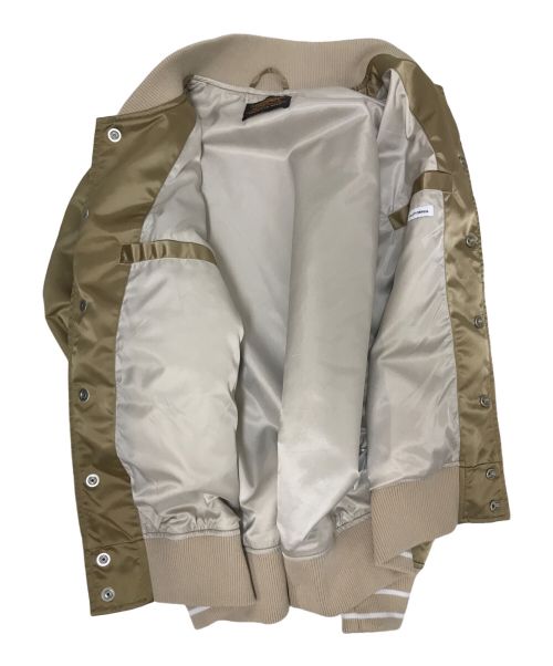 skookum（スクーカム）skookum (スクーカム) 別注スタジャン ゴールド サイズ:Mの古着・服飾アイテム