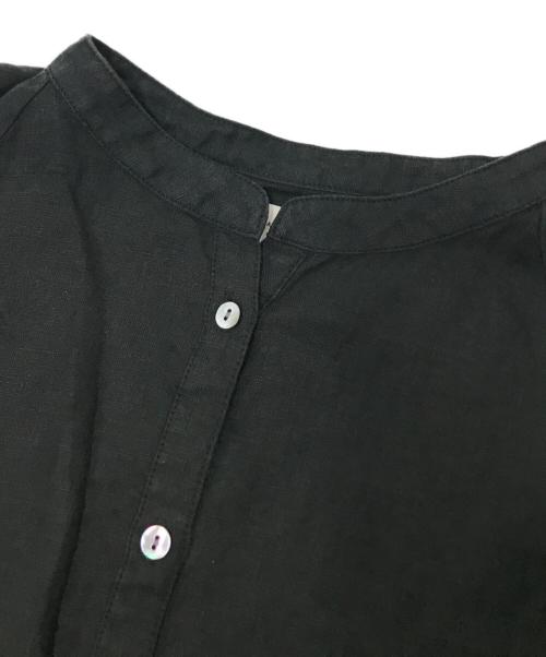 URBAN RESEARCH DOORS（アーバンリサーチドアーズ）URBAN RESEARCH DOORS (アーバンリサーチドアーズ) リネンタックボリュームスリーブブラウス ブラック サイズ:Mの古着・服飾アイテム