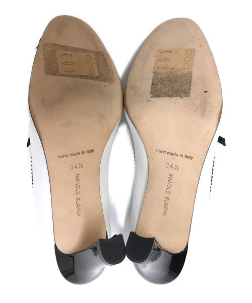 Manolo Blahnik（マノロブラニク）Manolo Blahnik (マノロブラニク) レザーストラップパンプス ホワイト サイズ:34 1/2の古着・服飾アイテム