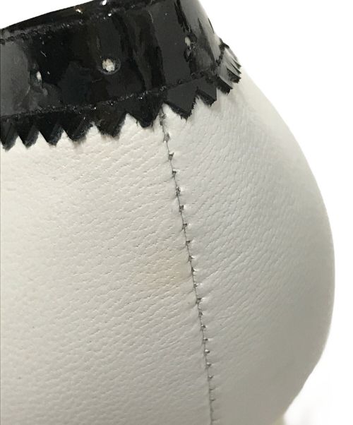 Manolo Blahnik（マノロブラニク）Manolo Blahnik (マノロブラニク) レザーストラップパンプス ホワイト サイズ:34 1/2の古着・服飾アイテム