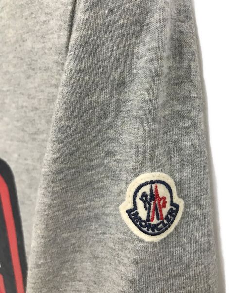 MONCLER（モンクレール）MONCLER (モンクレール) プリントTシャツ グレー サイズ:Sの古着・服飾アイテム